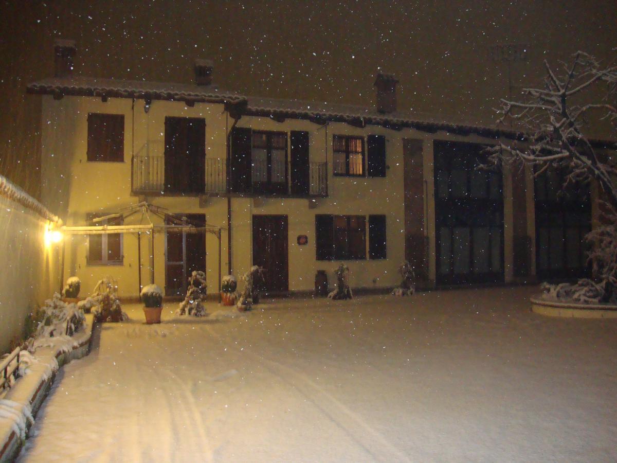 Sommariva del Bosco Al Calar Della Sera المظهر الخارجي الصورة